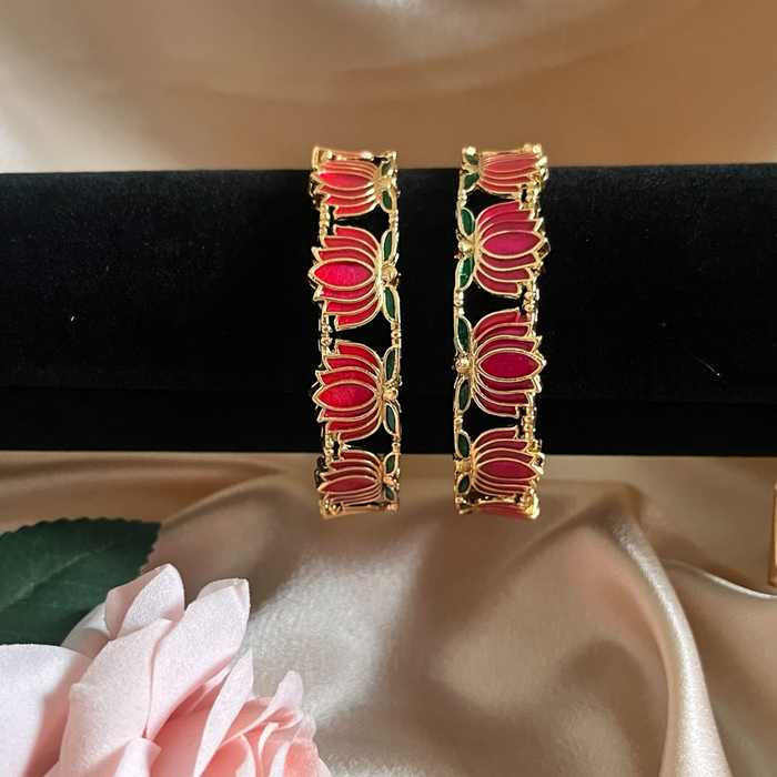 Lotus Bangle-Pink