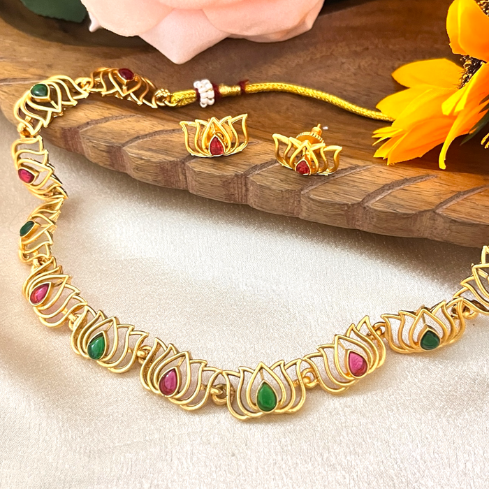Lotus Choker