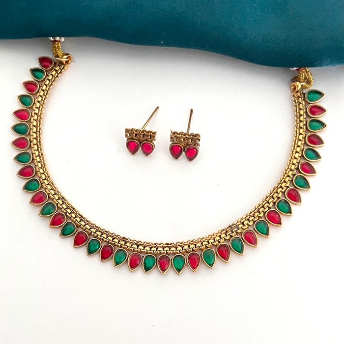 Aroopa Delicate Palakka Necklace- Multicolour