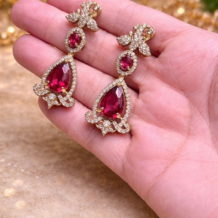 Antique Gold Finish Ruby Teardrop Statement Necklace Set
