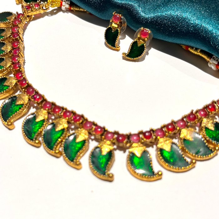 Green Palakka set with stud earrings