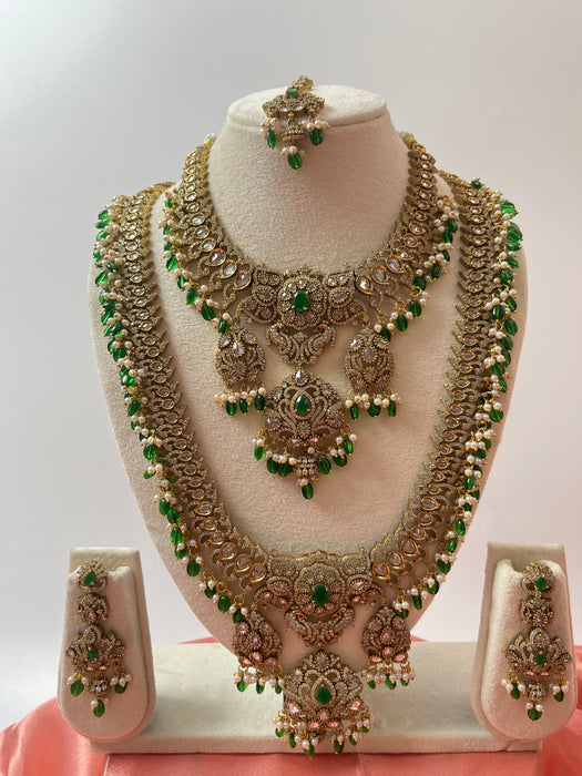 Aroopa Emerald Elegance Kundan Bridal Jewellery Set
