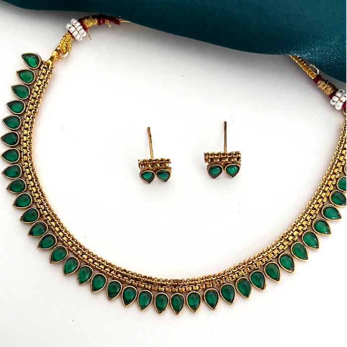 Aroopa Delicate Palakka Necklace - Green