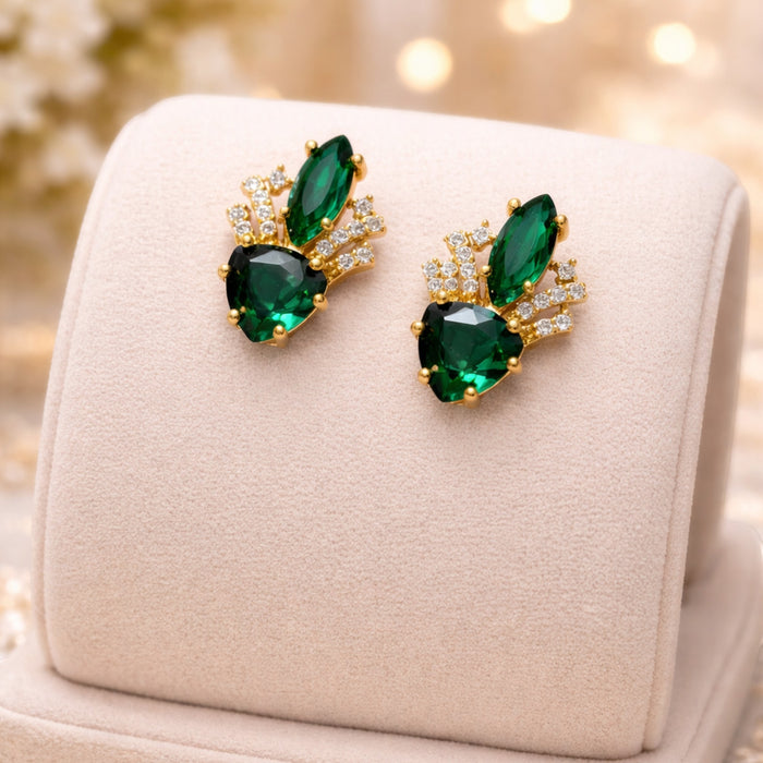 Aroopa Spark Stud Earrings