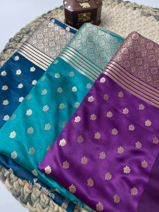 Aroopa Soft Silk Saree with small butti
