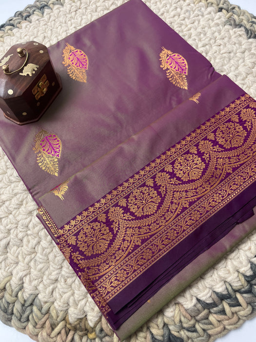 Aroopa Dual Tone Silk Saree with Meenakari Butti