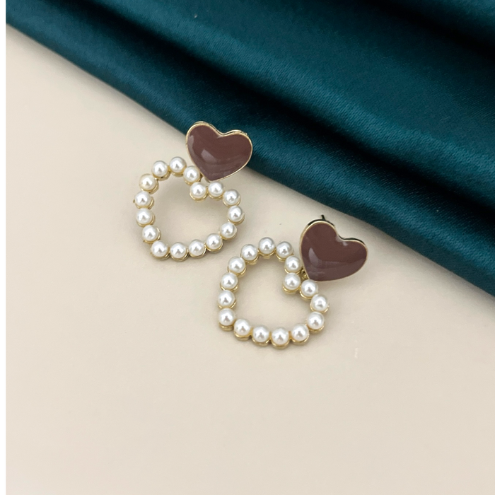 Pearl drop earrings