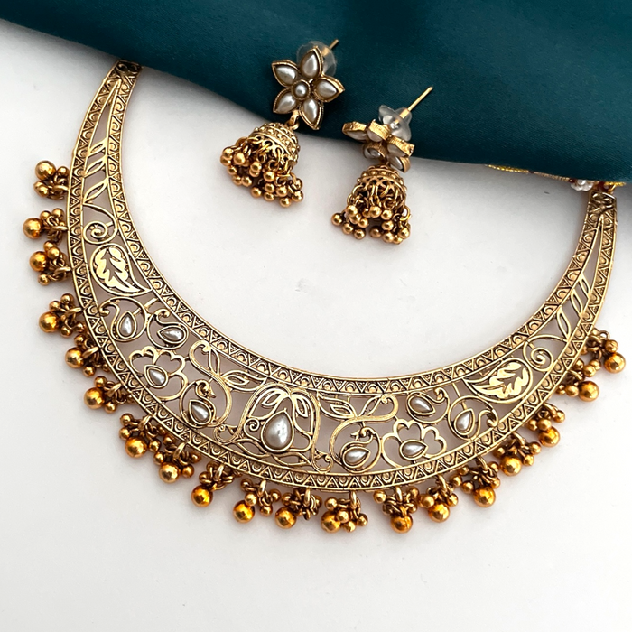 Aroopa Antique Hasli Necklace- Grey Inserts with Gold Beads drops