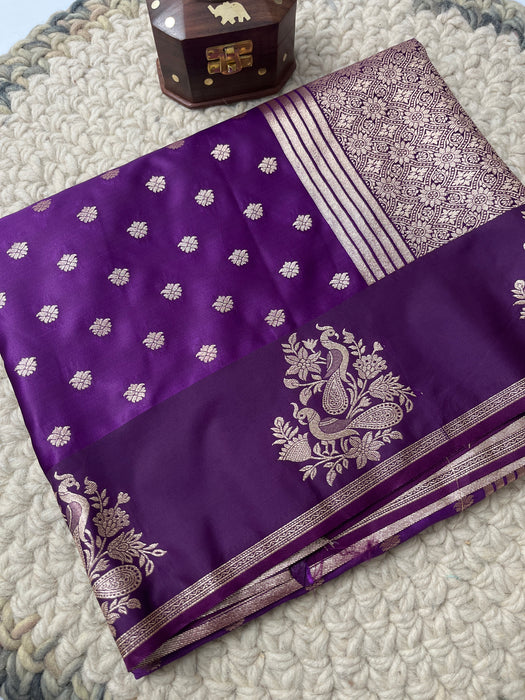 Aroopa Soft Silk Saree with small butti
