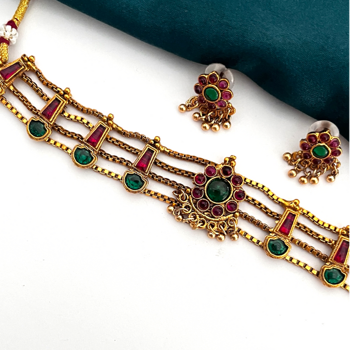 Aroopa Floral Choker