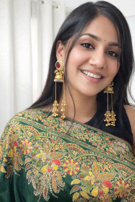 Aroopa Handcrafted Kundan Jhumka Earrings