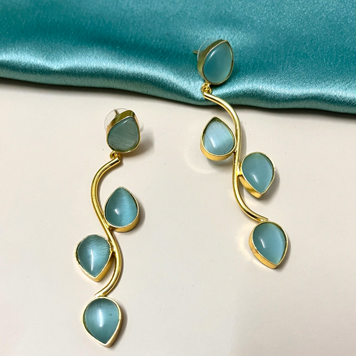 Aroopa Dangler Earrings