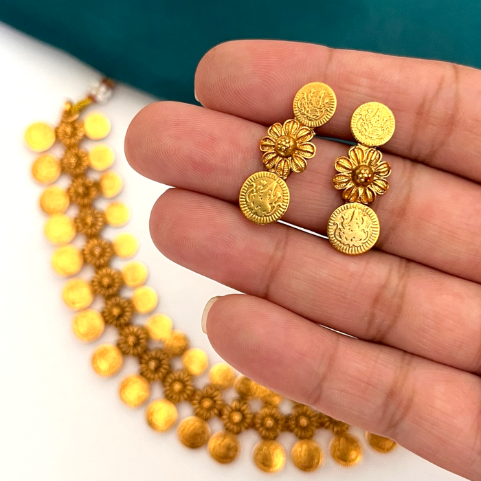 Lakshmi Layer Necklace with floral motif