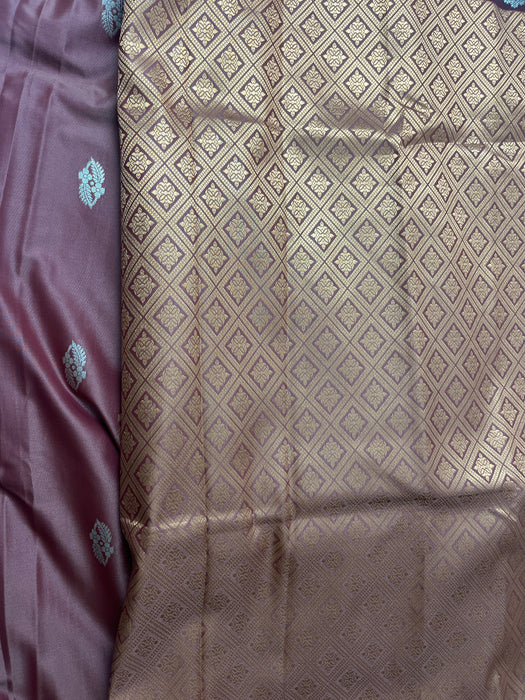 Aroopa Dual Tone Silk Saree