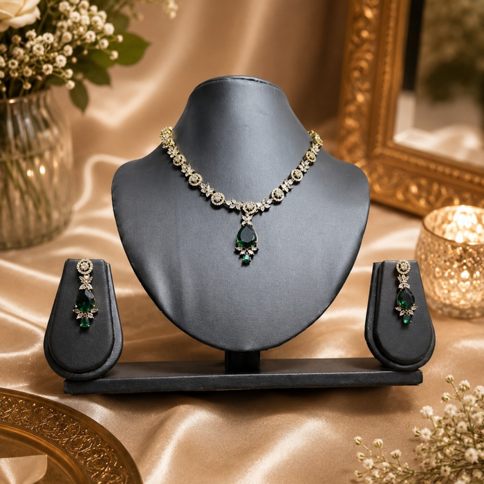 Aroopa Stone Necklace Set
