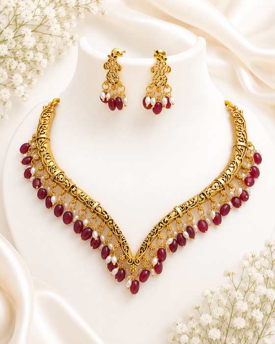 Aroopa Hanging Beads & Pearl Necklace Set