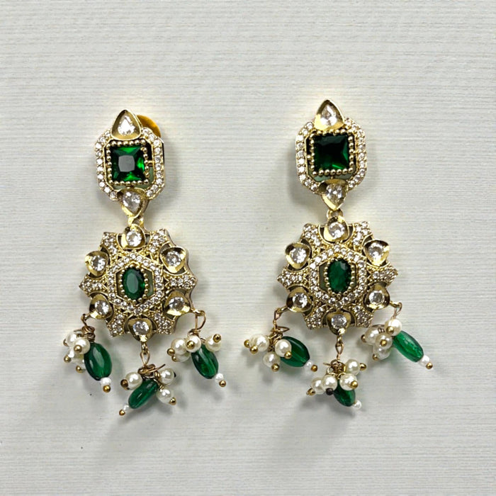Aroopa Traditional Emerald Pearl Bridal Jewelry Set