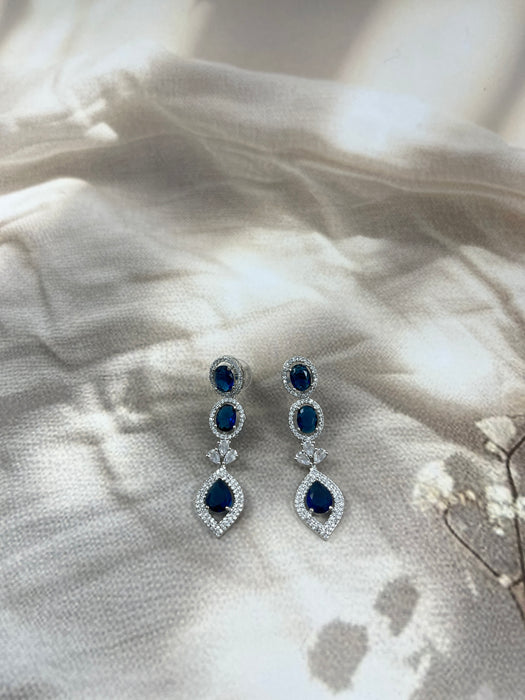 Aroopa Cascade drop Necklace Set