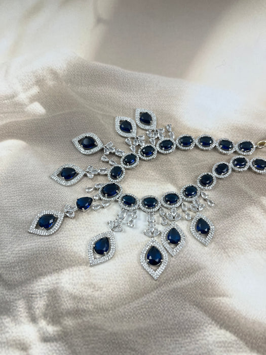 Aroopa Cascade drop Necklace Set
