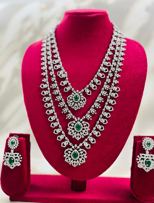 Aroopa Layered Necklace Set