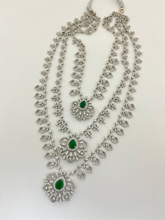 Aroopa Layered Necklace Set