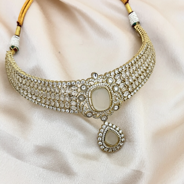 Aroopa Kundan Style Choker Set