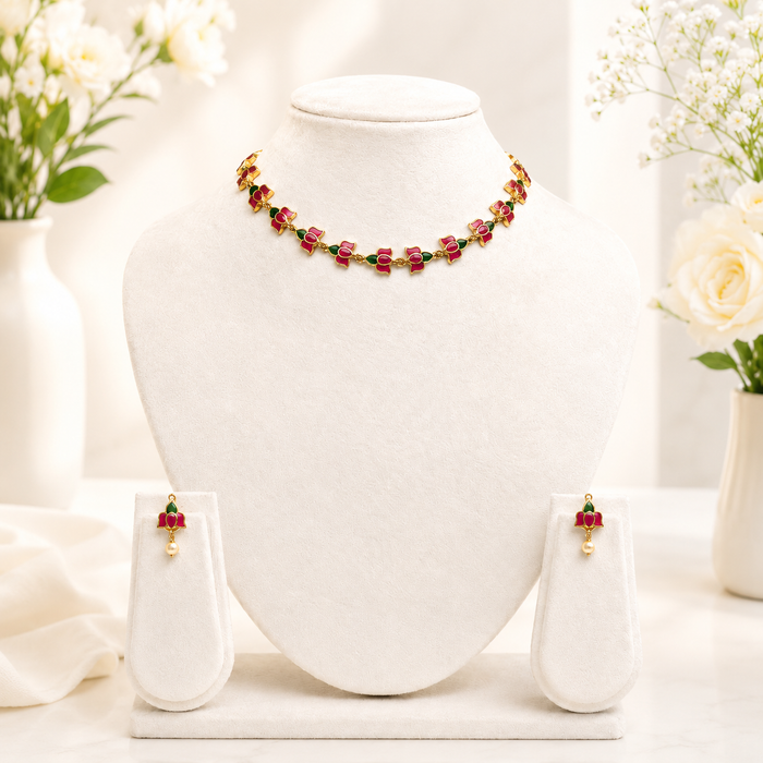 Aroopa Delicate Lotus Necklace Set