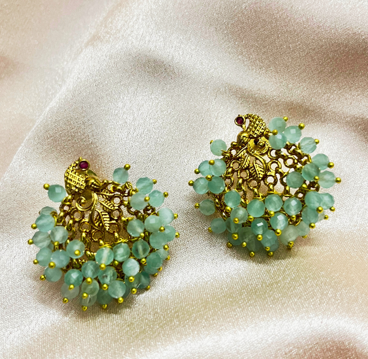 Aroopa Cluster Pearl Beads Earrings