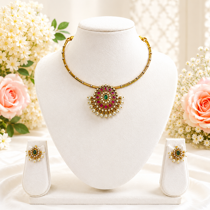 Aroopa Hasali Necklace Set