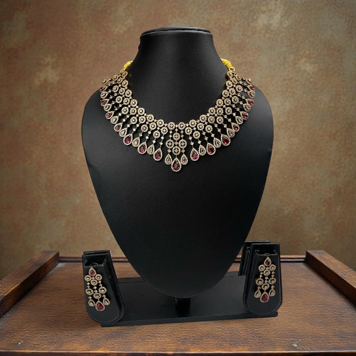Aroopa Noor Cascade Sets
