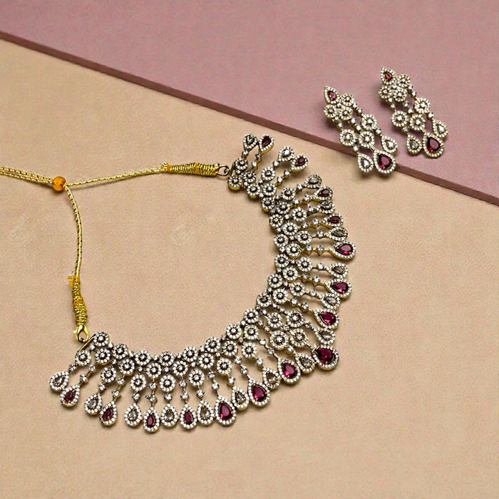 Aroopa Noor Cascade Sets