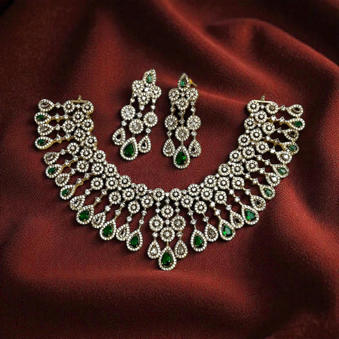 Aroopa Noor Cascade Sets