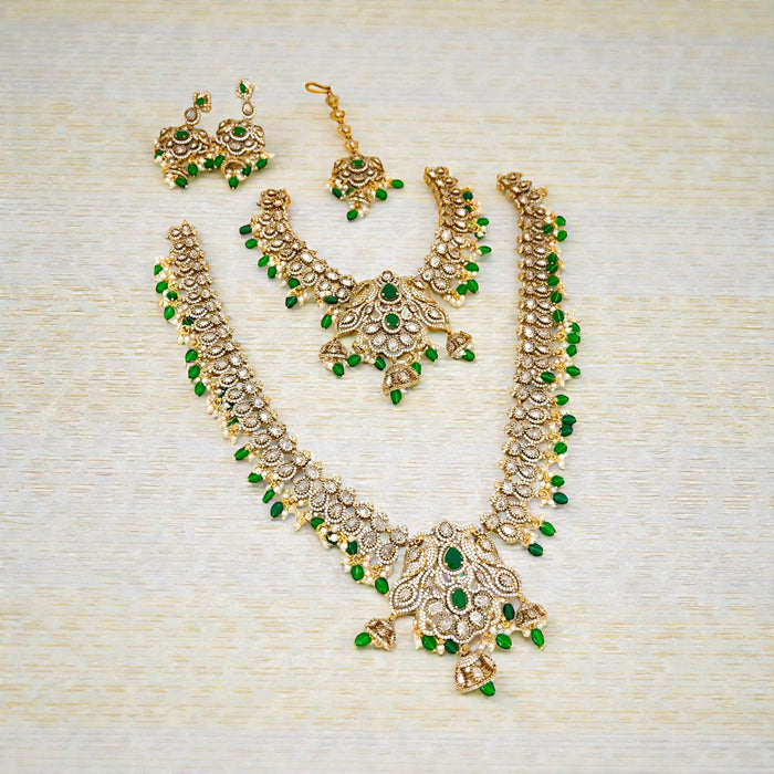 Aroopa Aaranya Emerald Bridal Kundan Necklace Set